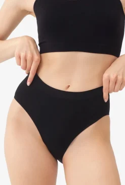 Majtki bezszwowe Bikini Basic